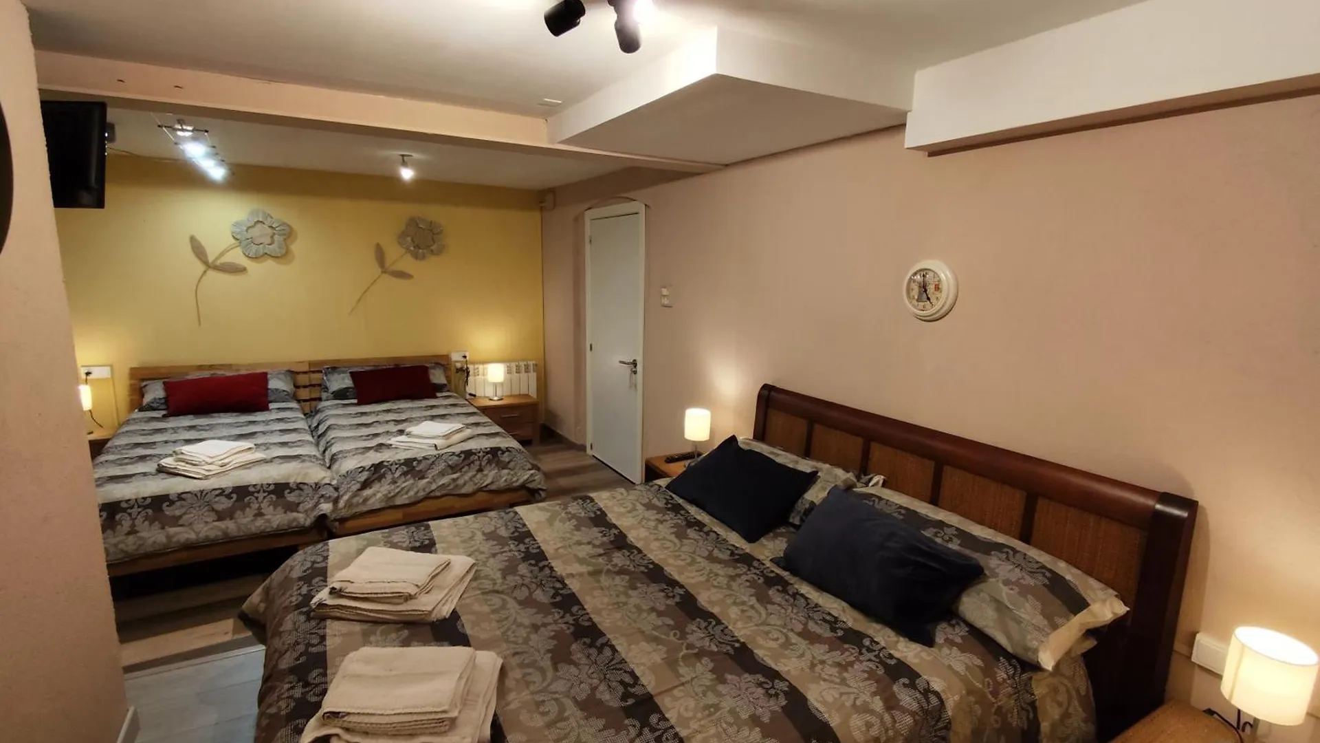 Casa rural Ca l'Antón Sant Miquel de Campmajor Alojamento de Acomodação e Pequeno-almoço